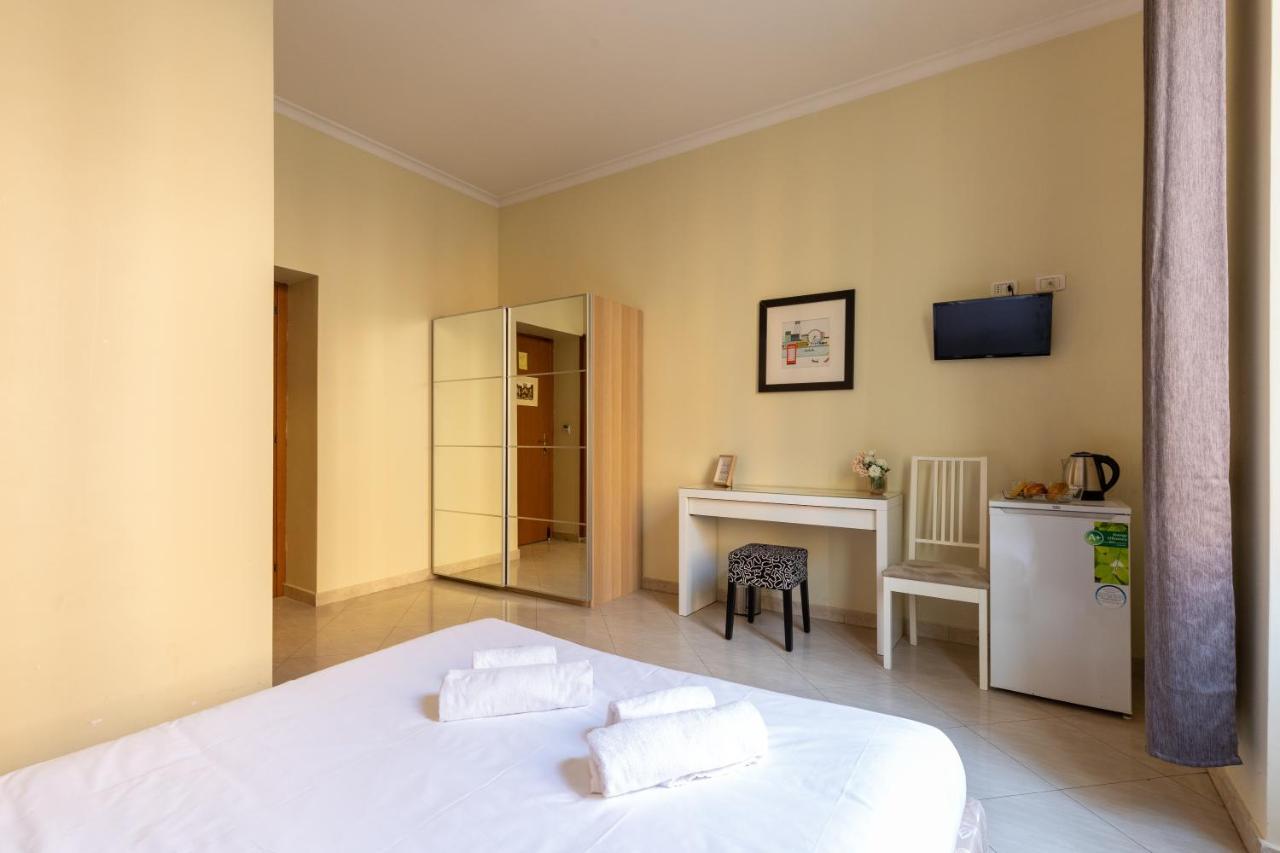 Alveare Bed & Breakfast โรม ภายนอก รูปภาพ