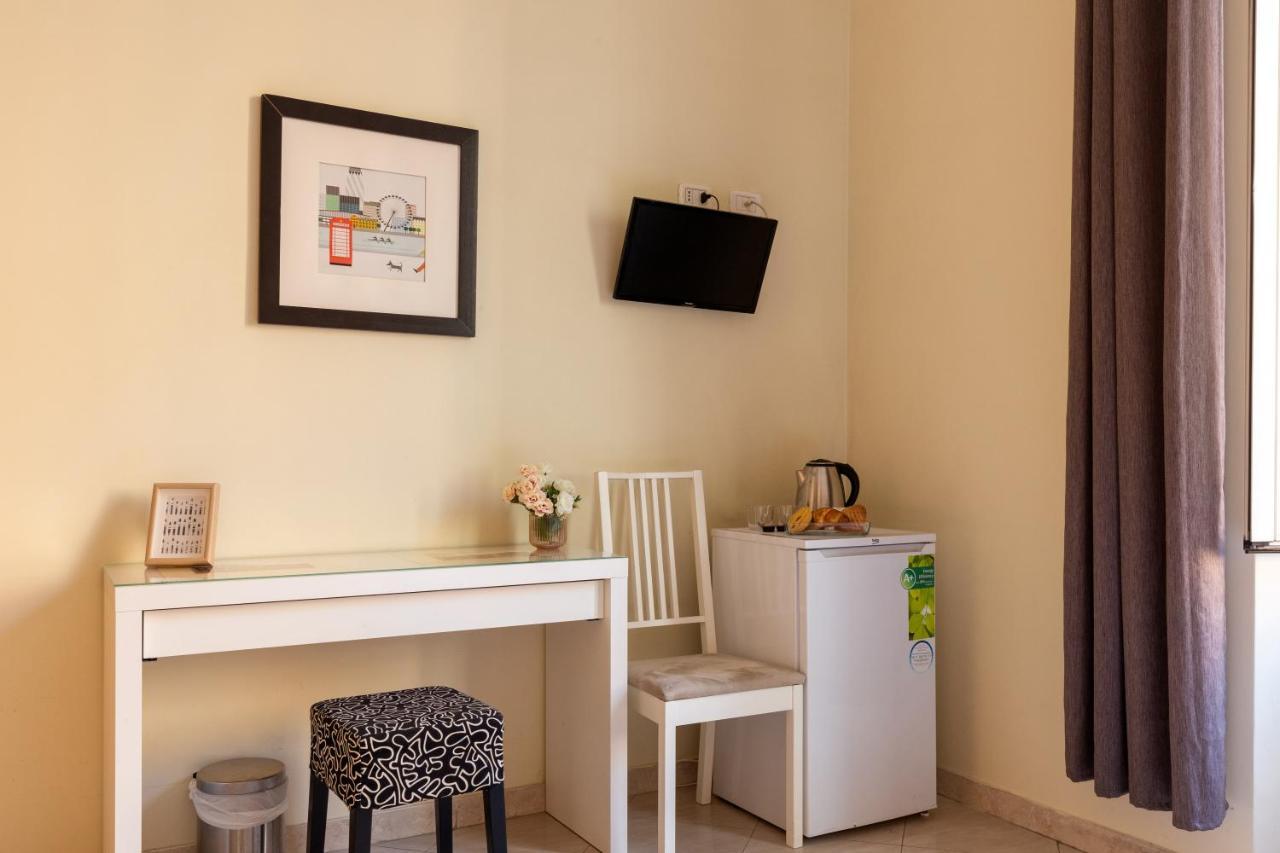 Alveare Bed & Breakfast โรม ภายนอก รูปภาพ